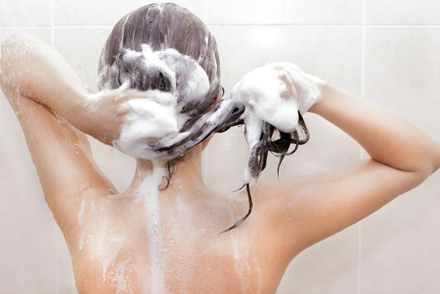 选对洗头时间，远离湿气少脱发！